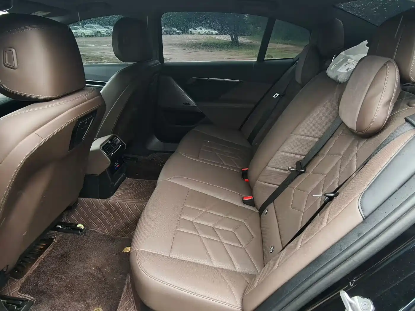 Фото 5 - BMW 5 Series