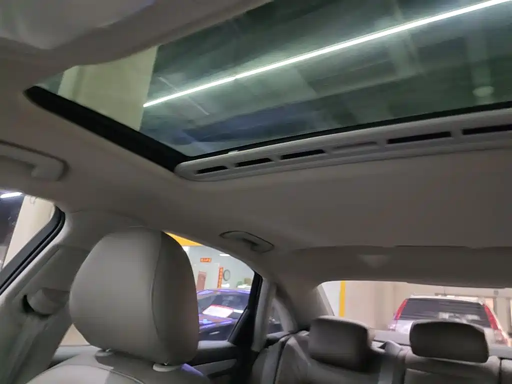 Audi A4L 2015 35 TFSI Auto Standard фото 18
