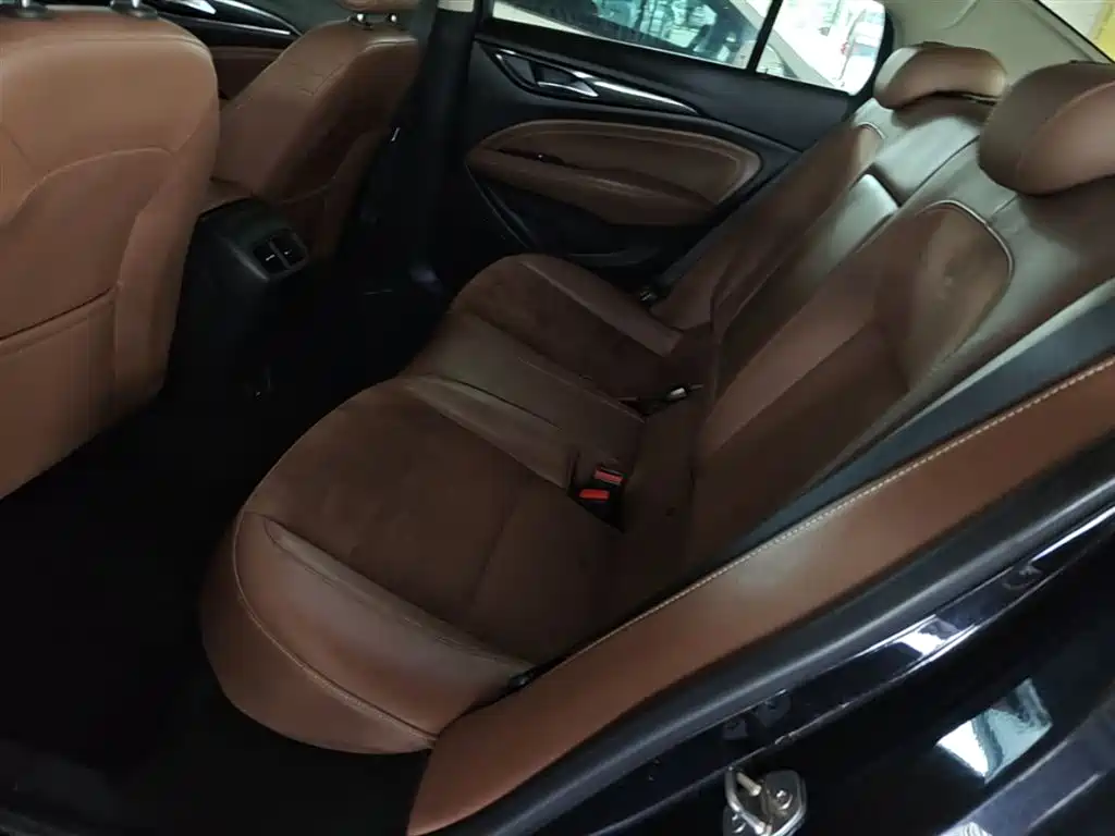 Buick Regal 2019 20T Elite China VI фото 17