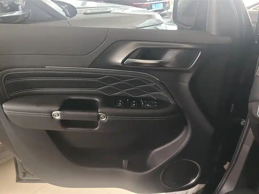 Tank 300 2023 Off-Road Edition 2.0T Challenger фото 7