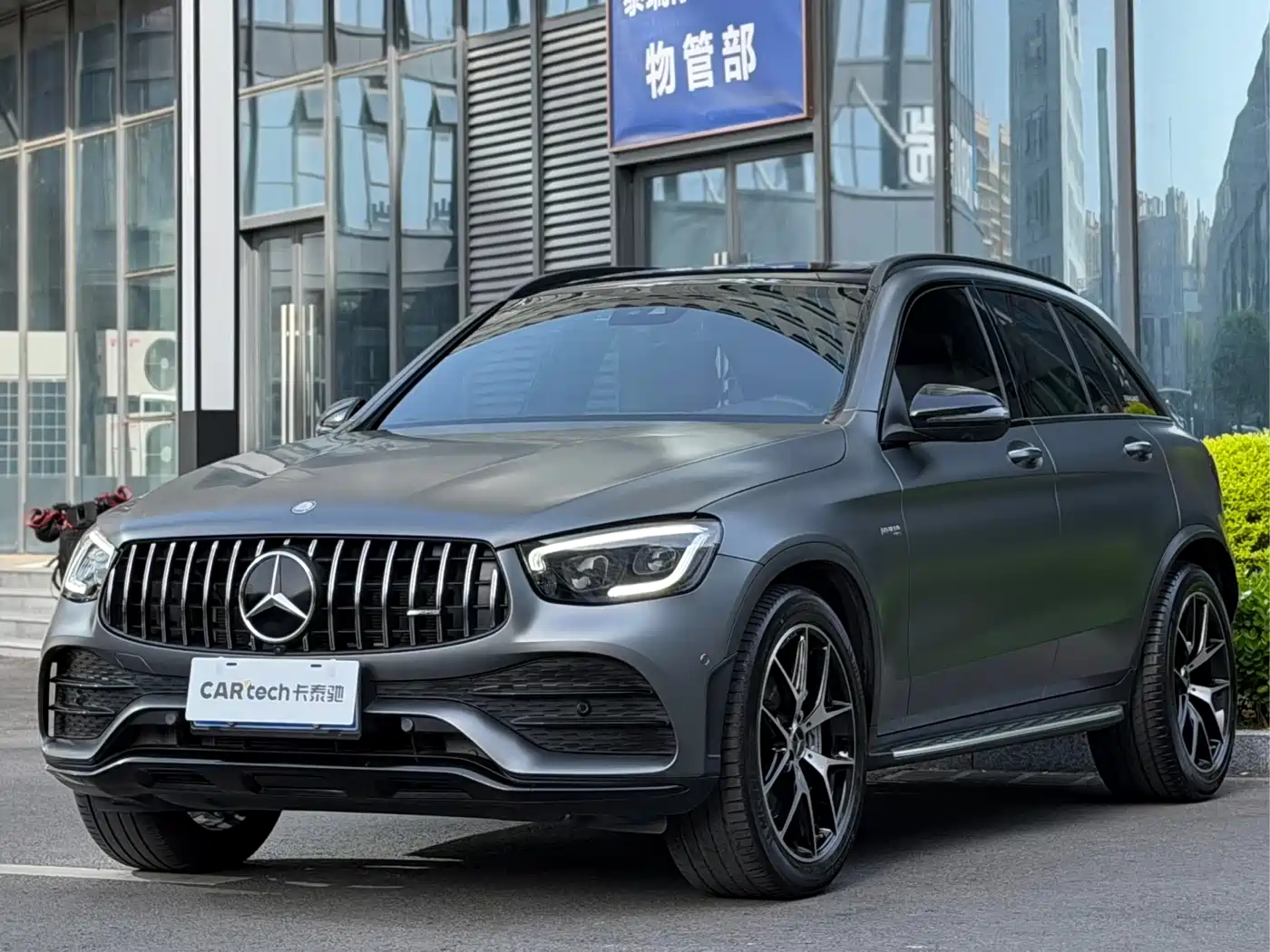 MERCEDES-BENZ GLC AMG