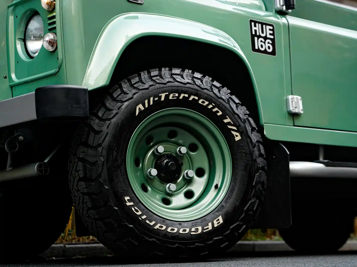 Land Rover Defender фото 5