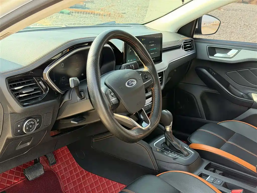 FORD FOX