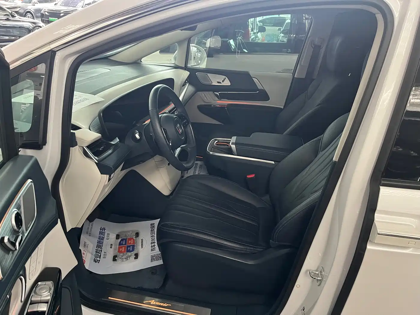 Buick Century 2023 2.0T 4-Seat Private Edition фото 3