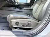 Photo 16 - Audi A6L