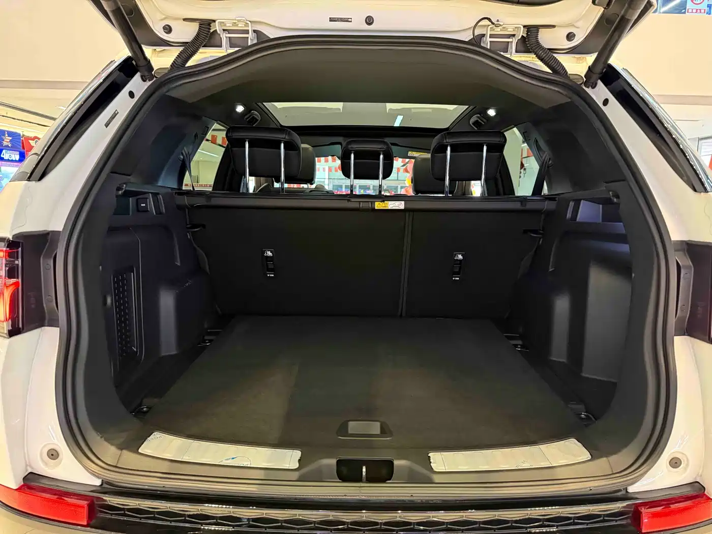 Land Rover Discovery Sport 2020 249PS R-Dynamic Performance фото 11