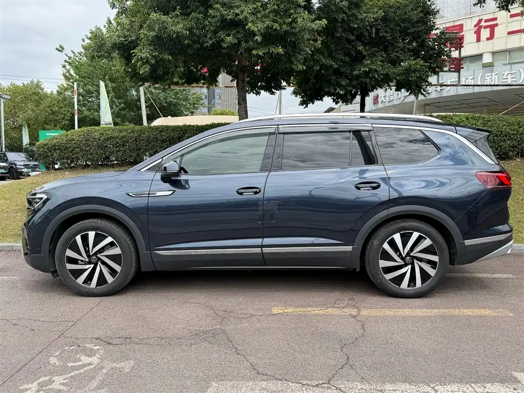 Volkswagen Talagon 2021 330TSI 2WD Luxury Premium Edition фото 3