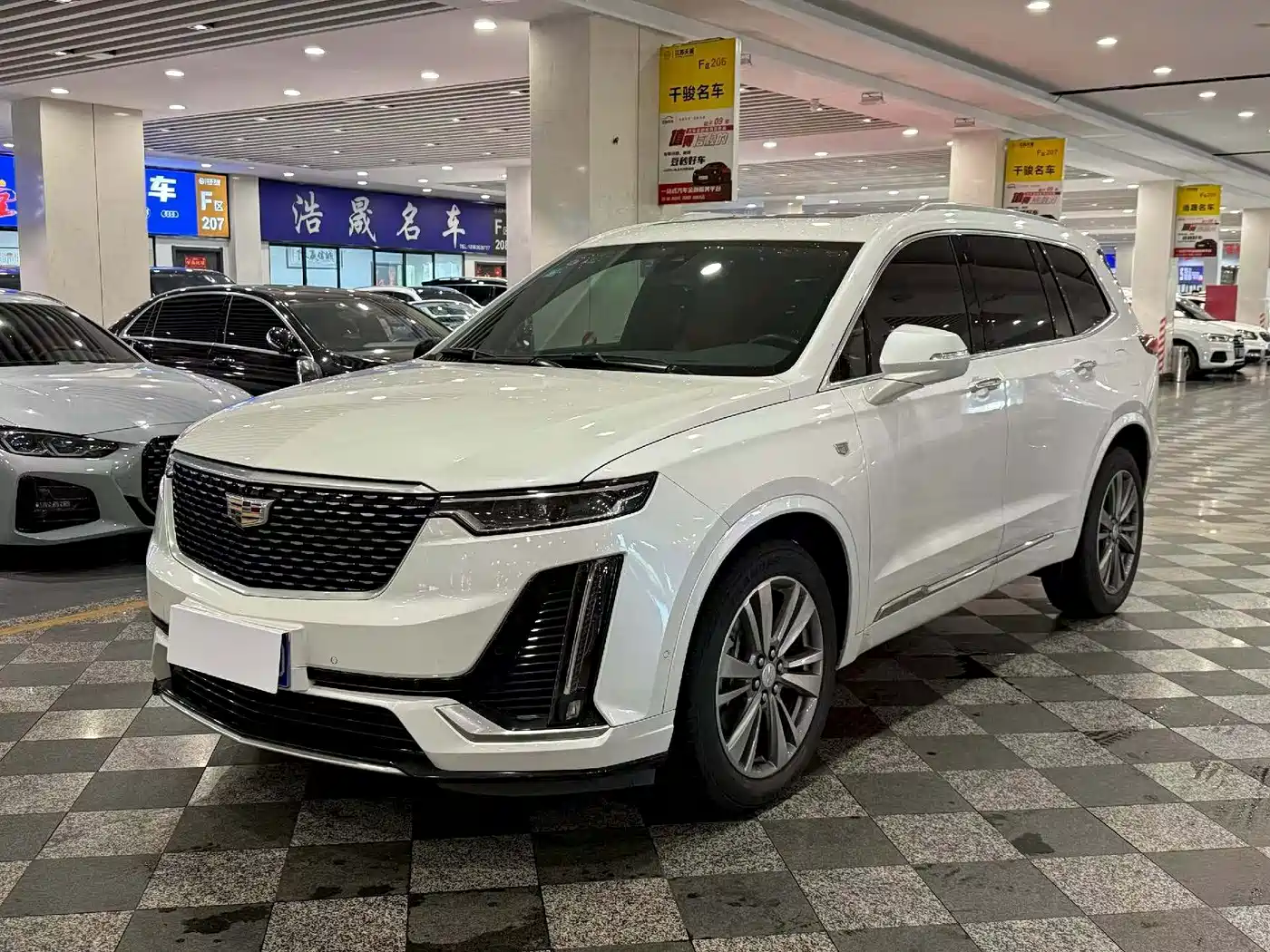 Cadillac XT6