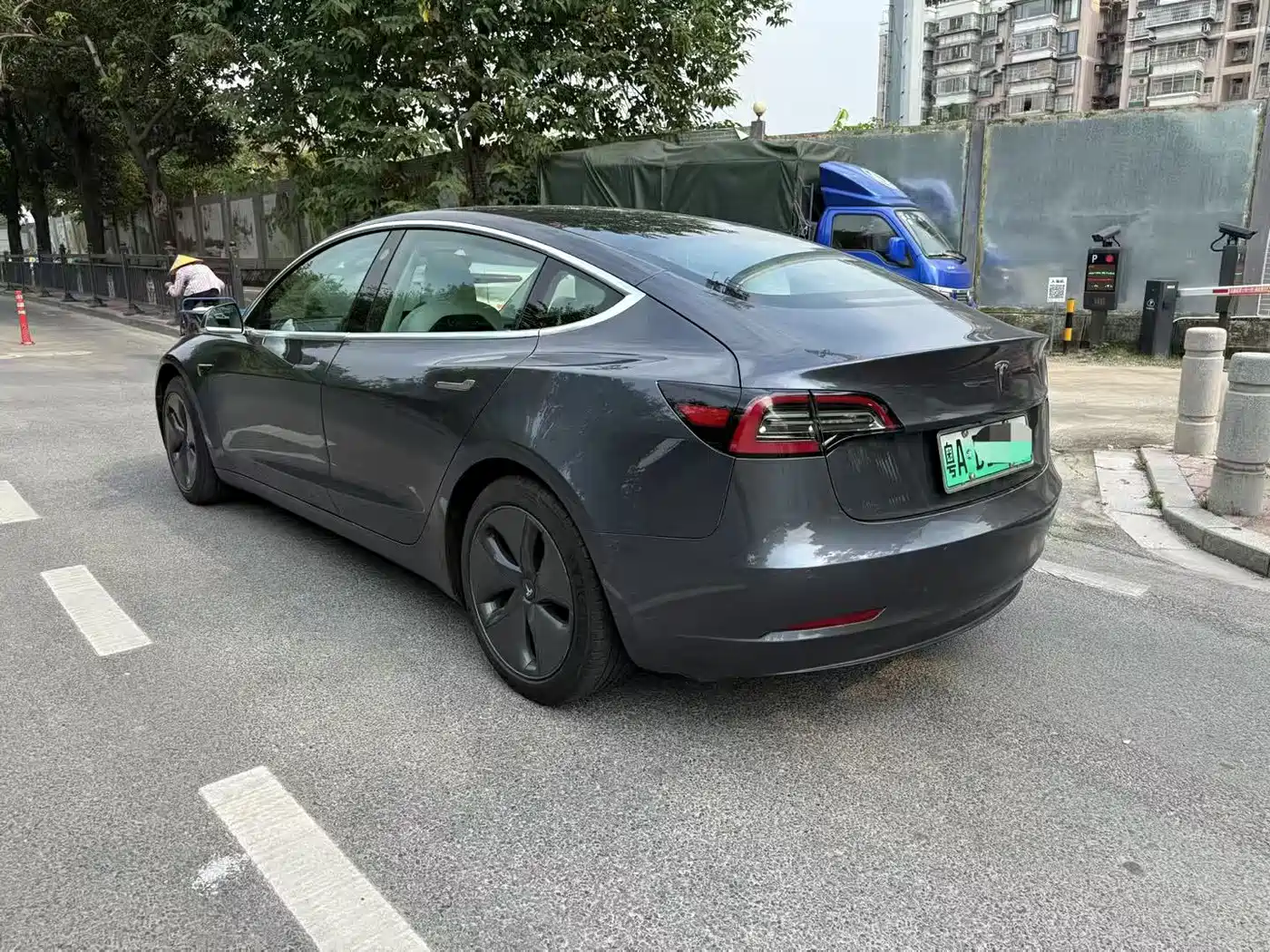 Tesla Model 3 (Import) 2019 2019 Long Range RWD Version