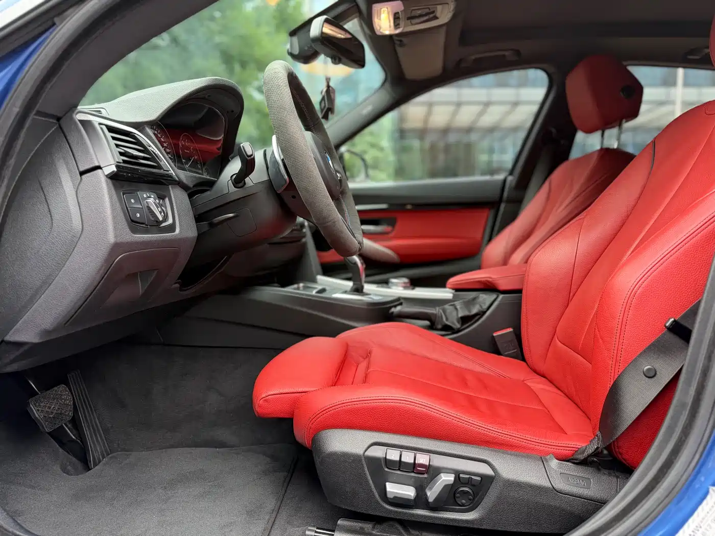 BMW 3 Series GT 2014 328i xDrive Design Package фото 9