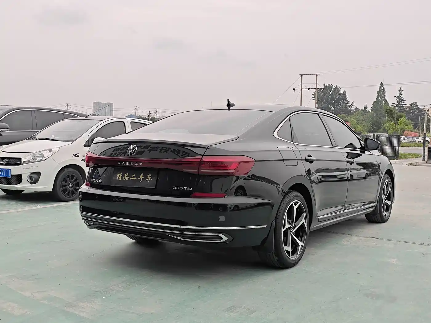 Volkswagen Passat 2023 330TSI Starlight Elite Edition фото 17