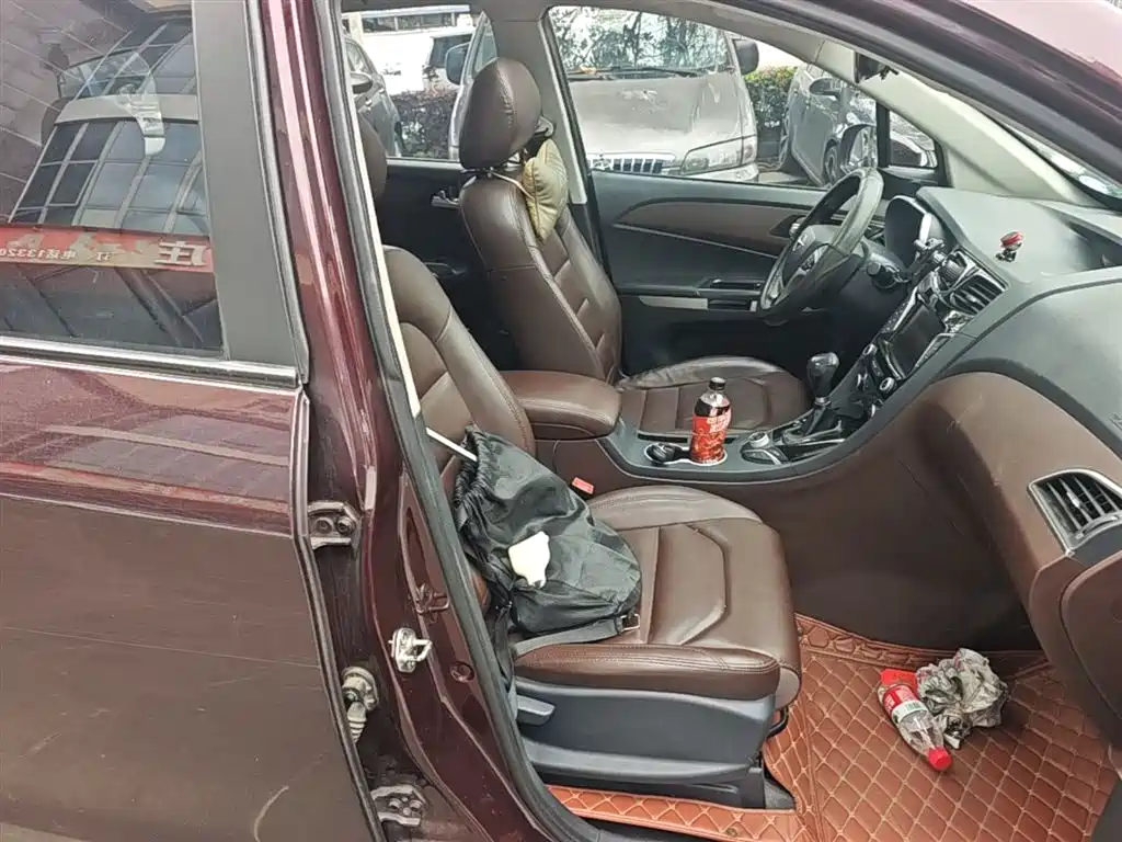 Haima Famila MPV 2017 2017 7-Seater 1.5T Automatic Comfort