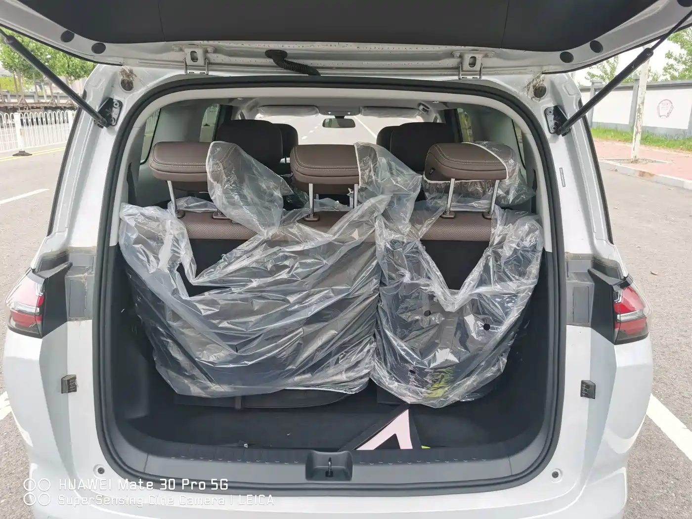 Wuling Motors Xingguang 730 New Energy 2025 2025 Model Plug-in Hybrid Base Version