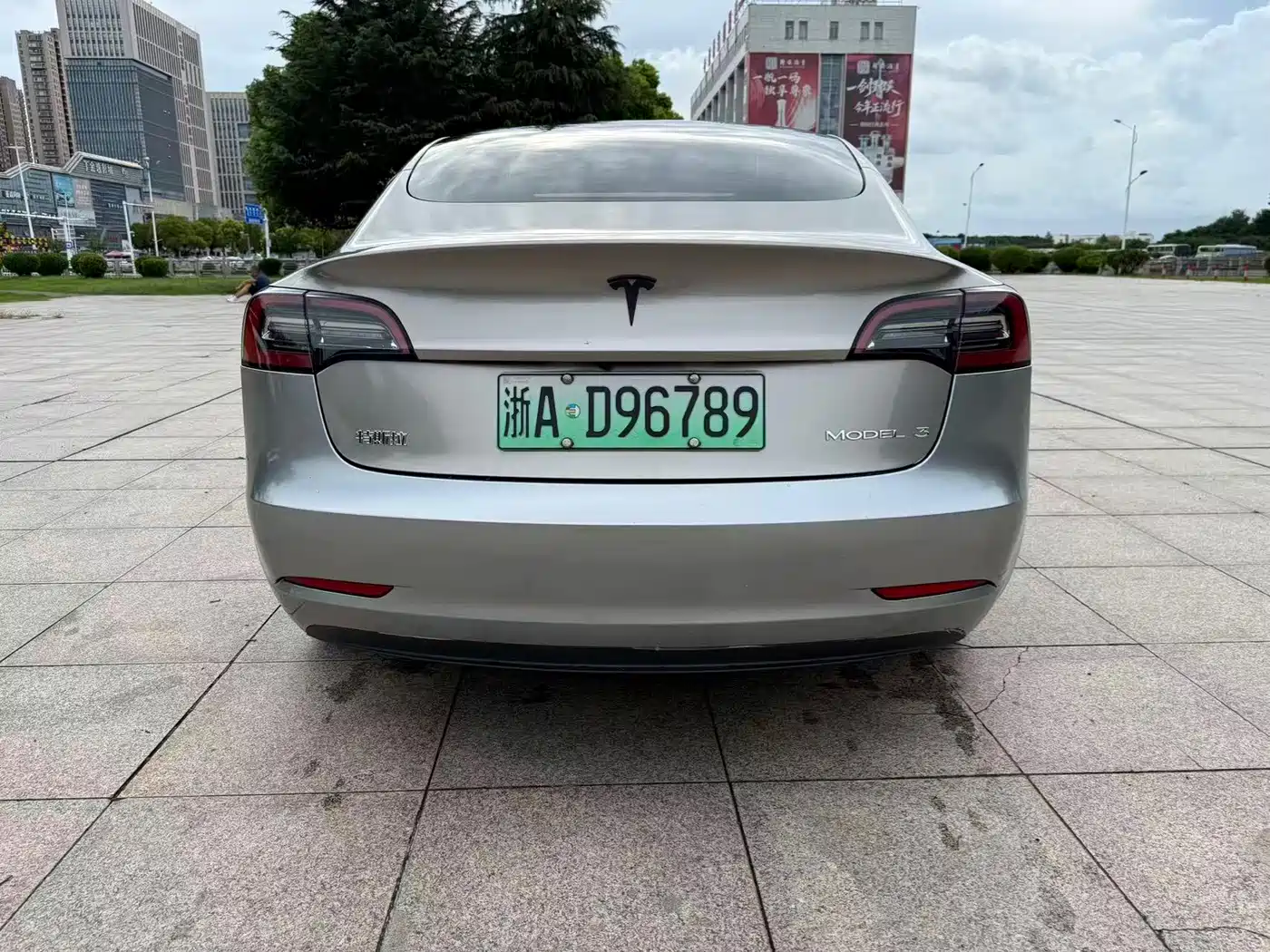 Фото 8 - Tesla Model 3