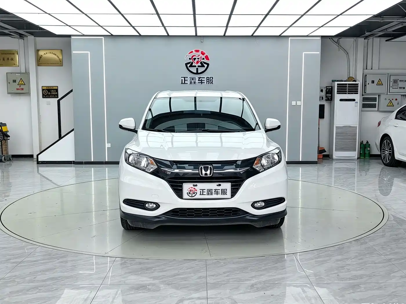 Honda Vezel 2015 2015 1.5L CVT 2WD Comfort