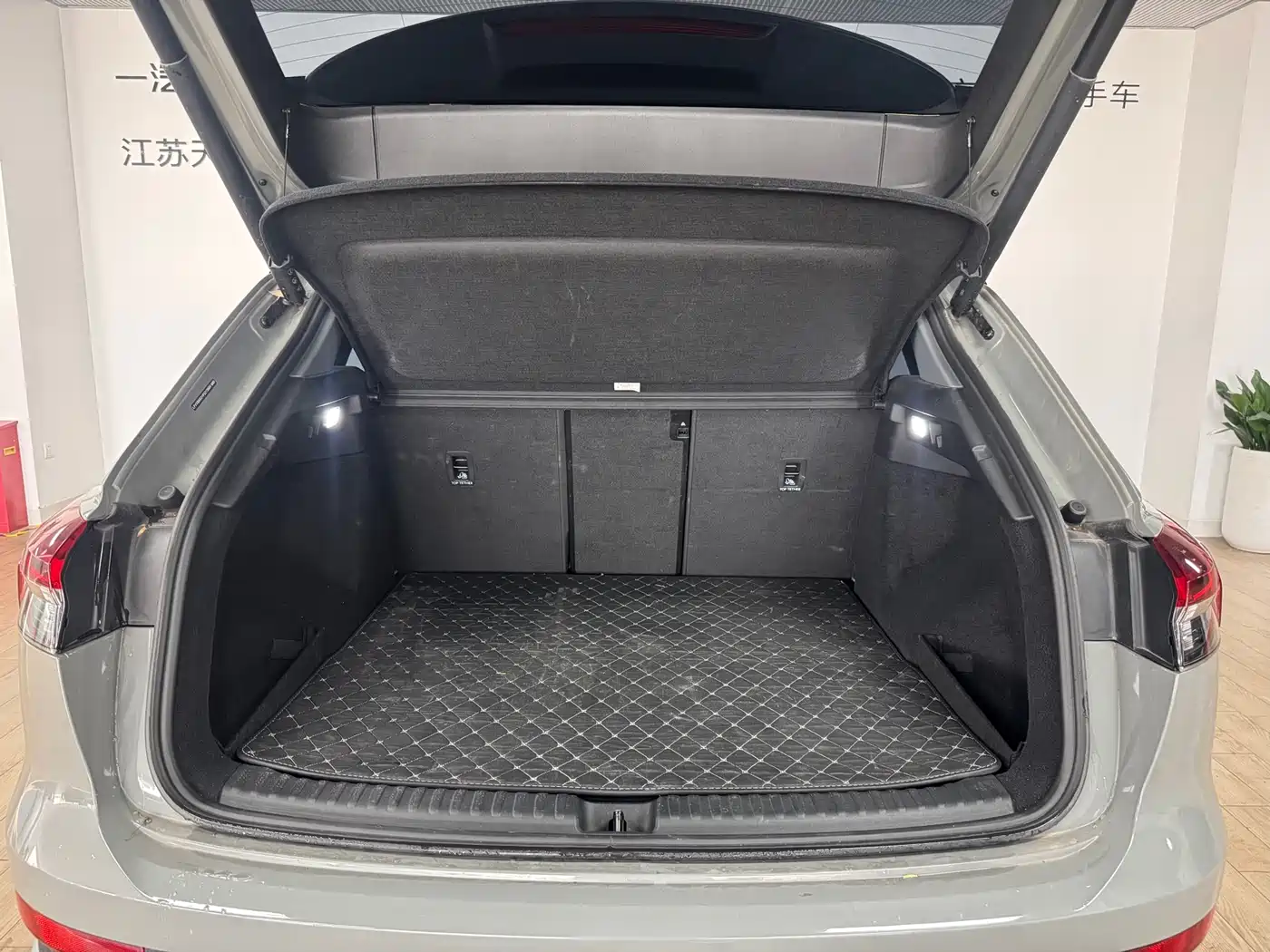 Audi Q4 e-tron 2023 40 e-tron Innovation Edition фото 5