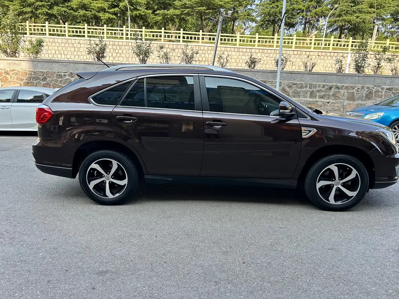 BYD S7 2015 2015 2.0T Automatic Premium