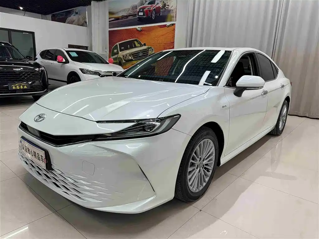 Toyota Camry 2024 Hybrid 2.0HGVP Luxury Edition