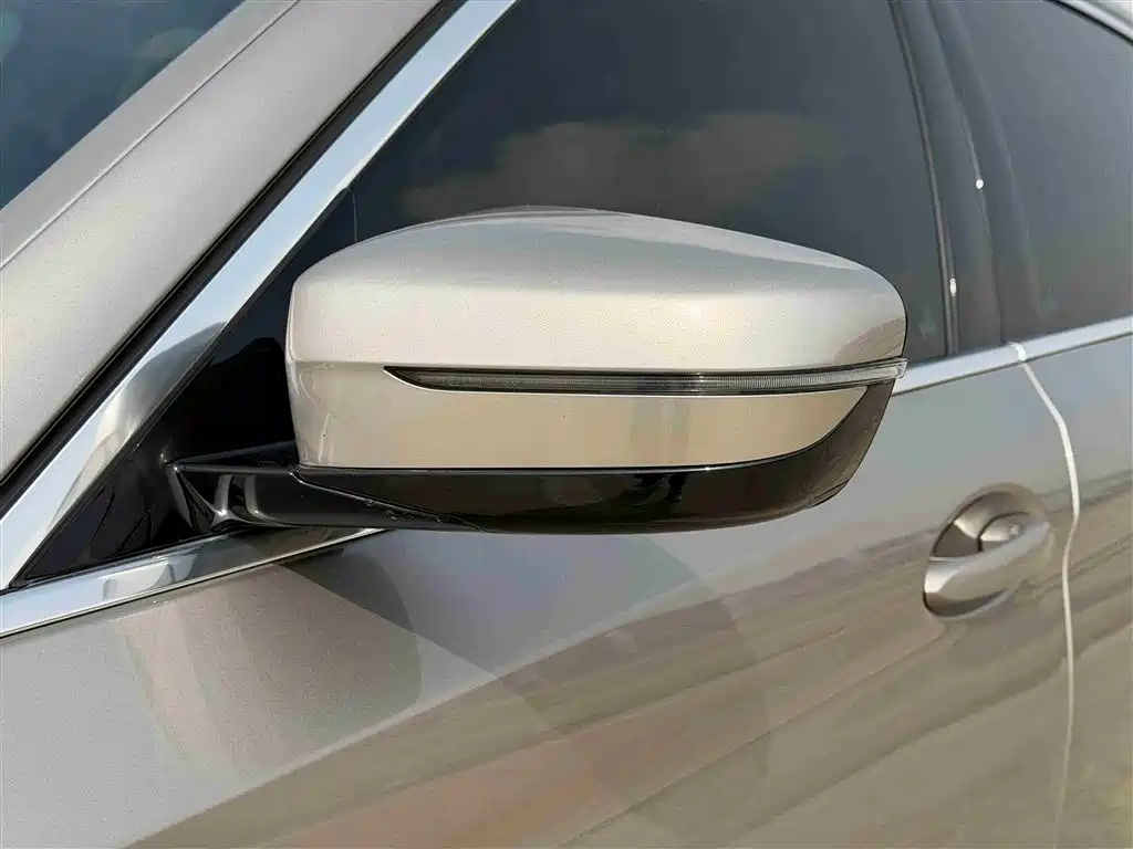 BMW 5 Series 2022 530Li Leading Luxury Package фото 15