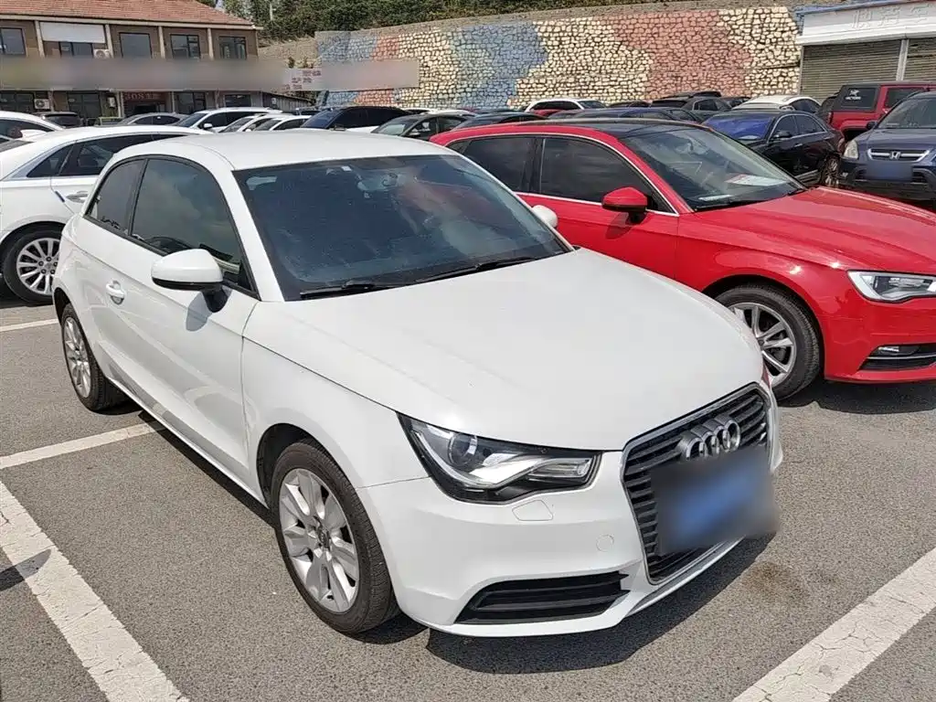 Audi A1 2014 30 TFSI Fashion фото 4
