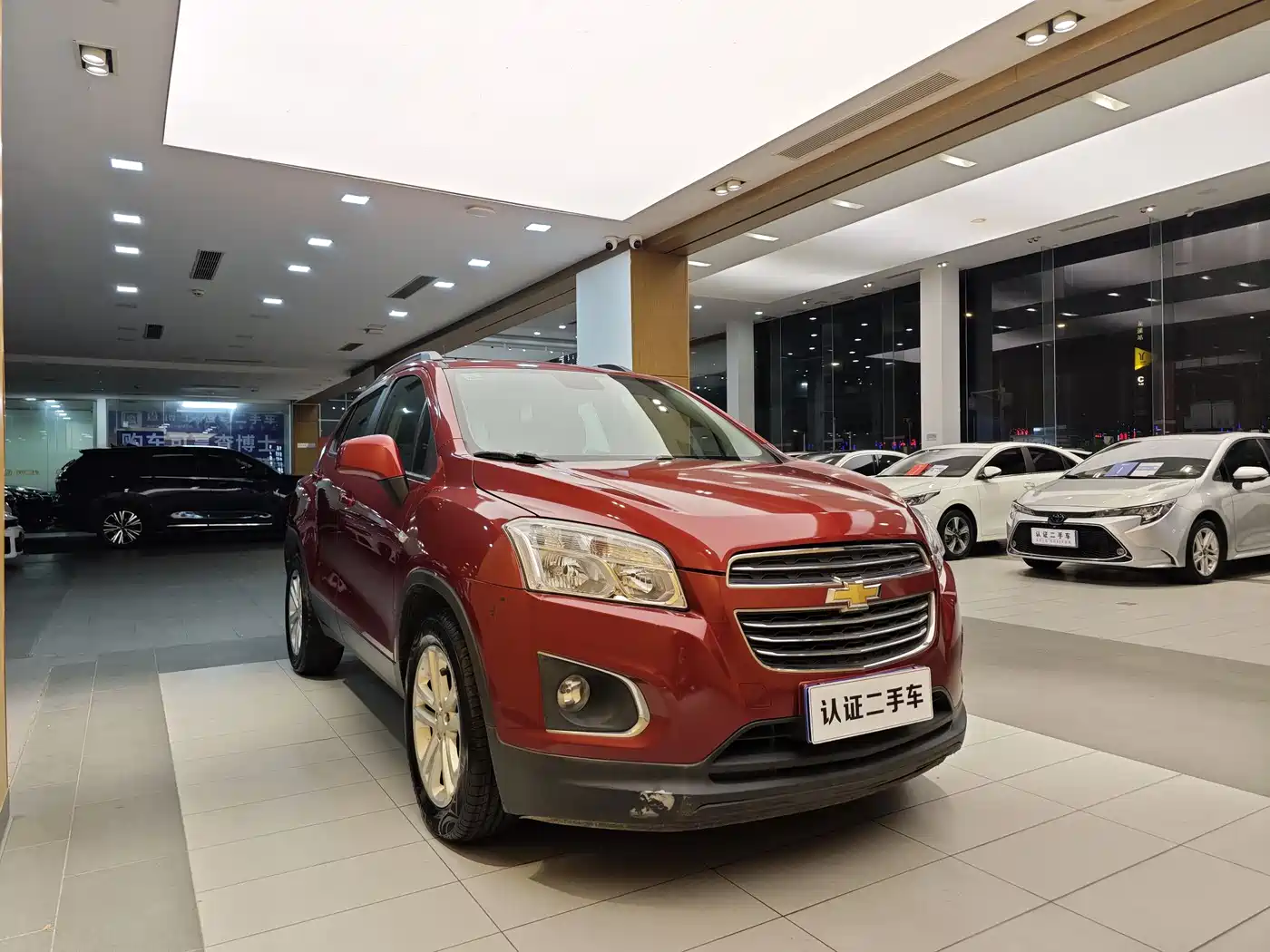 Chevrolet Trax 2016 1.4T Automatic 2WD Comfort Sunroof Edition фото 4