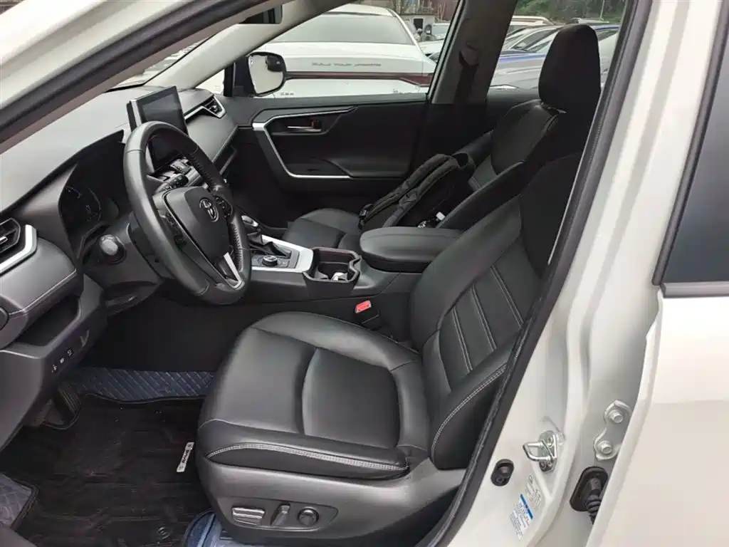 Toyota RAV4 Rongfang 2021 Facelift Hybrid 2.5L E-CVT 4WD Elite PLUS фото 15
