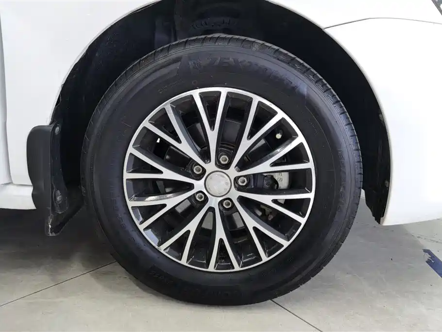 Volkswagen Polo 2016 1.4L Manual Trend фото 6