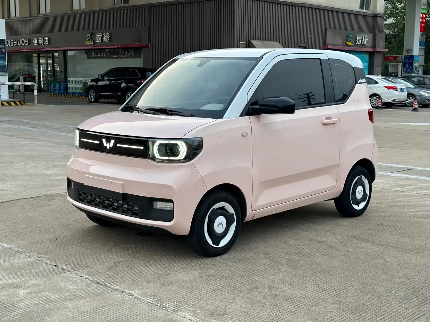 Photo 1 - Wuling Motors Hongguang MINIEV
