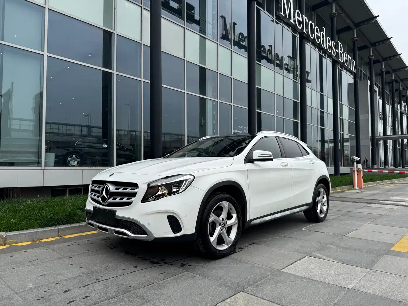 Mercedes-Benz GLA 2018 GLA 200 Dynamic