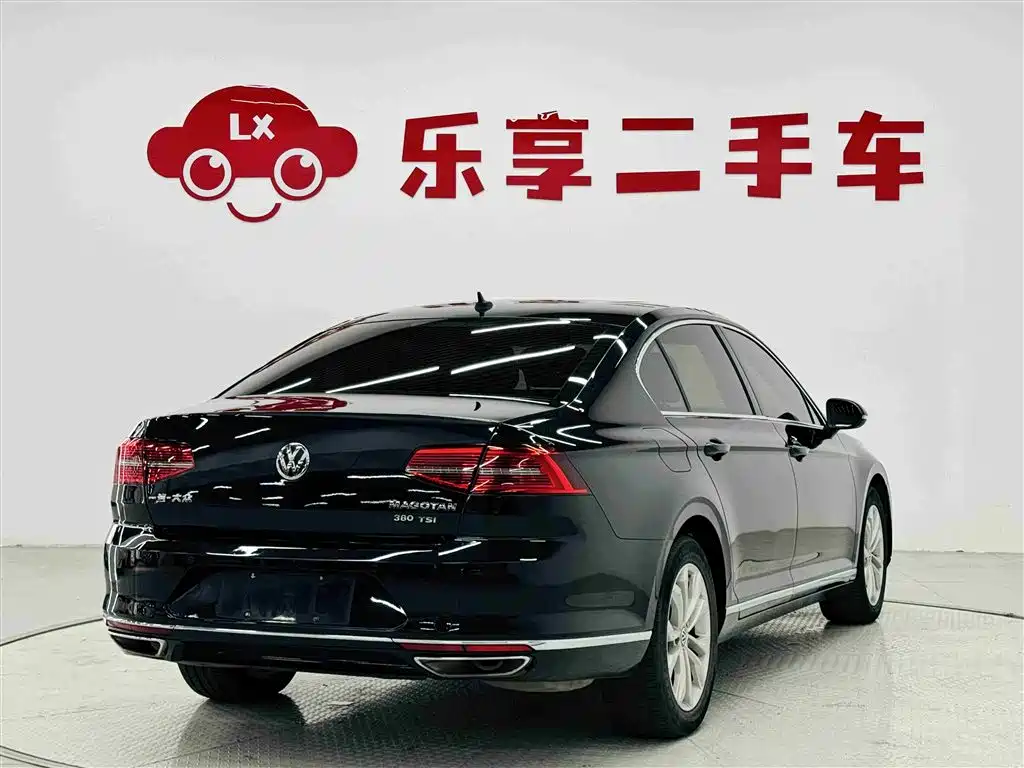 Volkswagen Magotan 2017 380TSI DSG Luxury фото 5