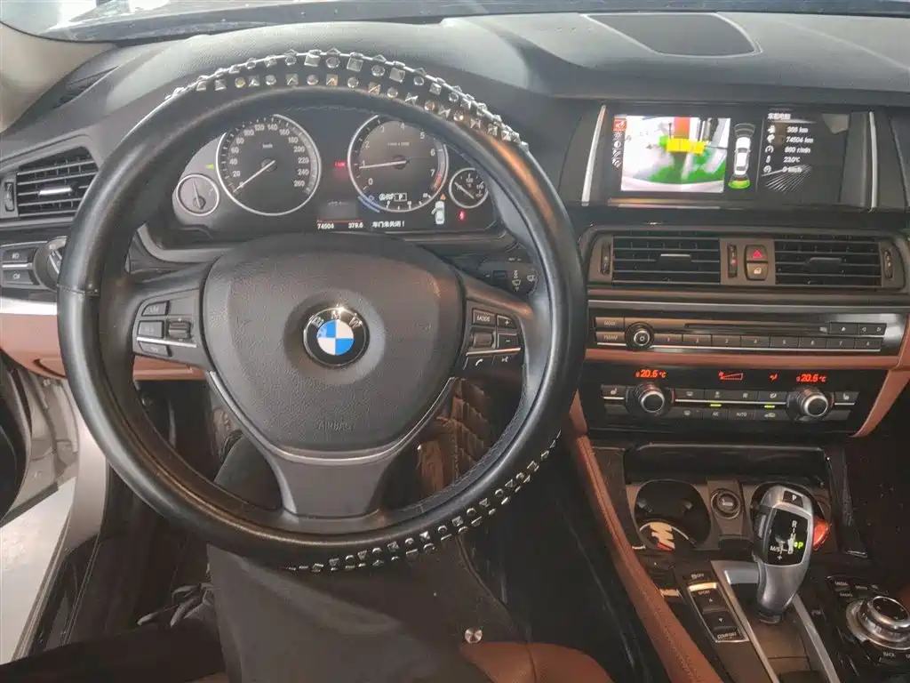 BMW 5 Series 2017 520Li Classic Edition фото 7