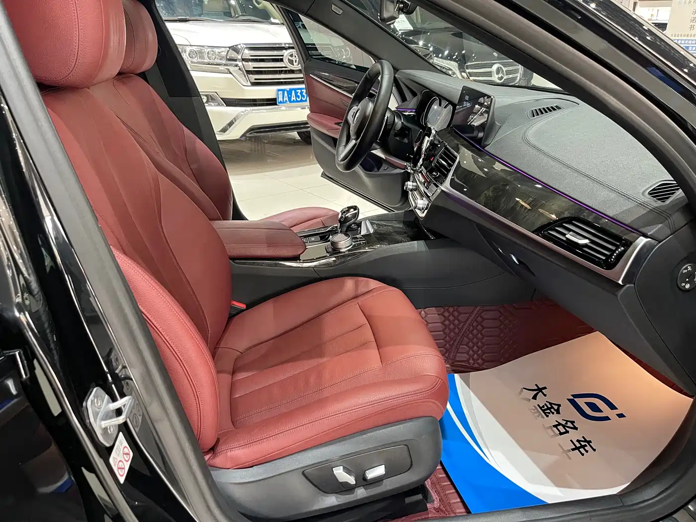 BMW 5 Series 2018 Facelift 530Li xDrive M Sport Package фото 11