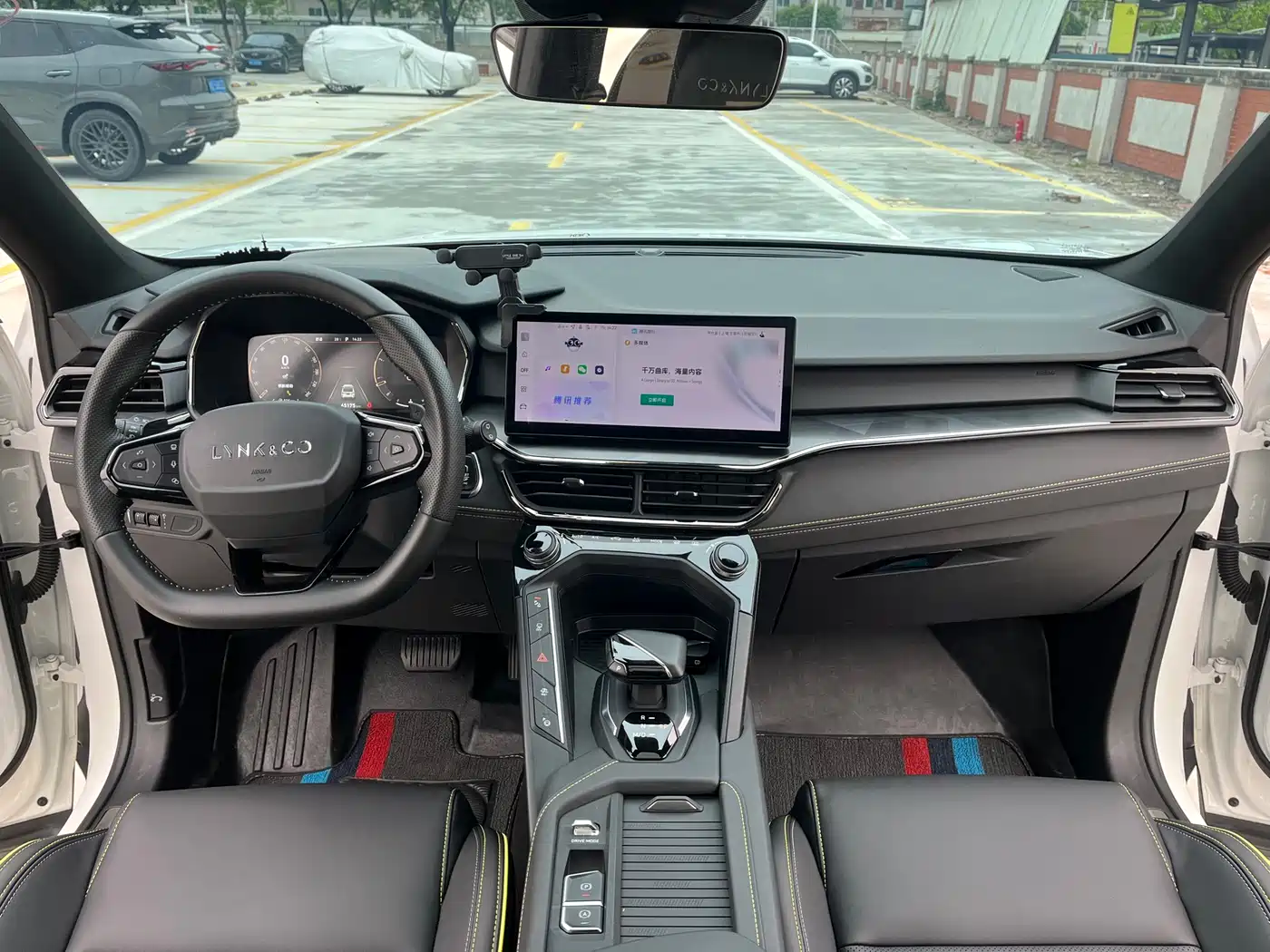 Lynk & Co 06 2023 Remix 1.5T Power Halo фото 9