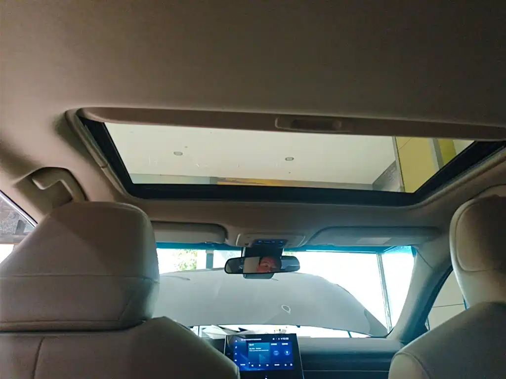 Toyota Avalon 2022 2.5L Luxury Edition фото 14
