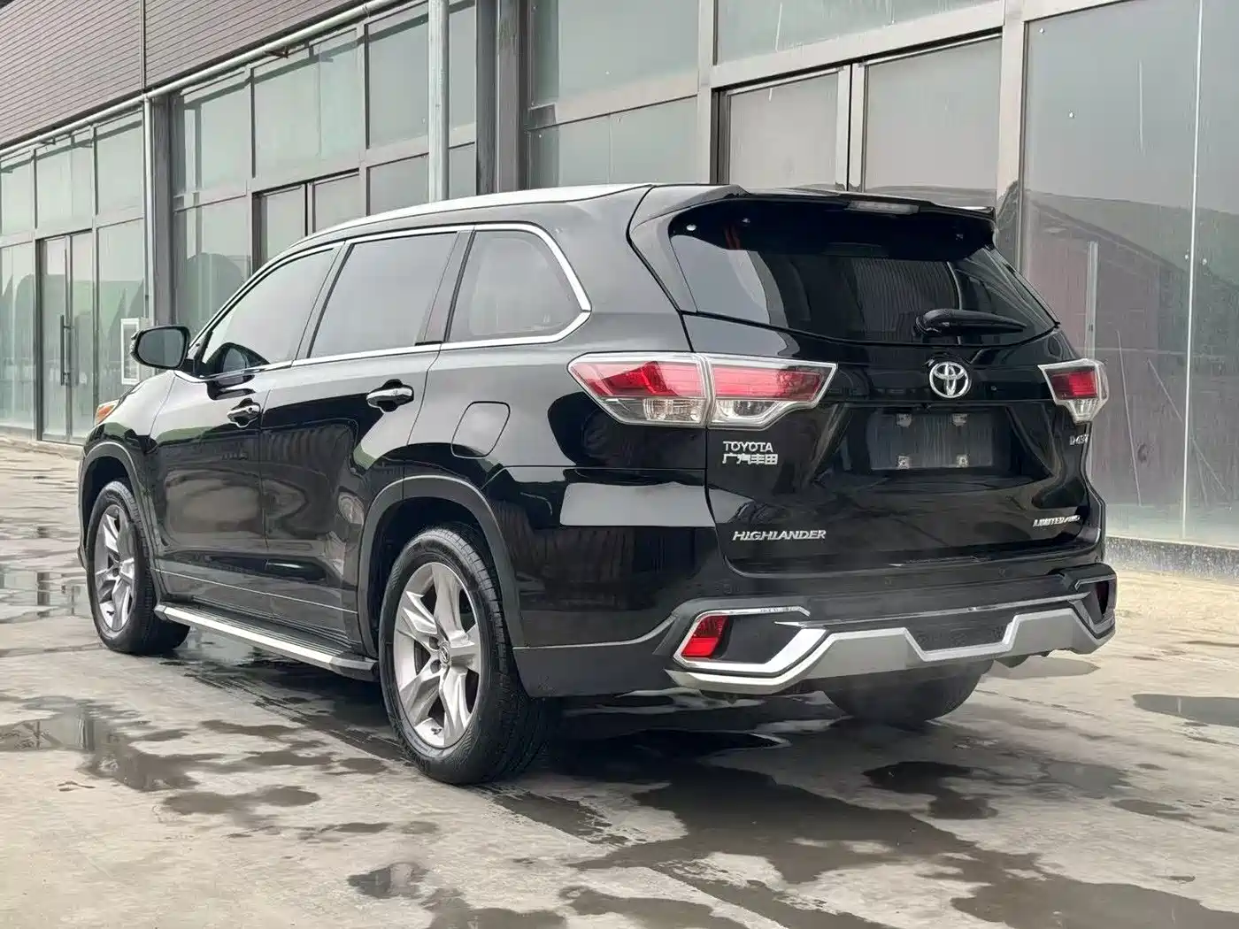 Toyota Highlander 2015 2.0T AWD Ultimate Edition 7-seater фото 4