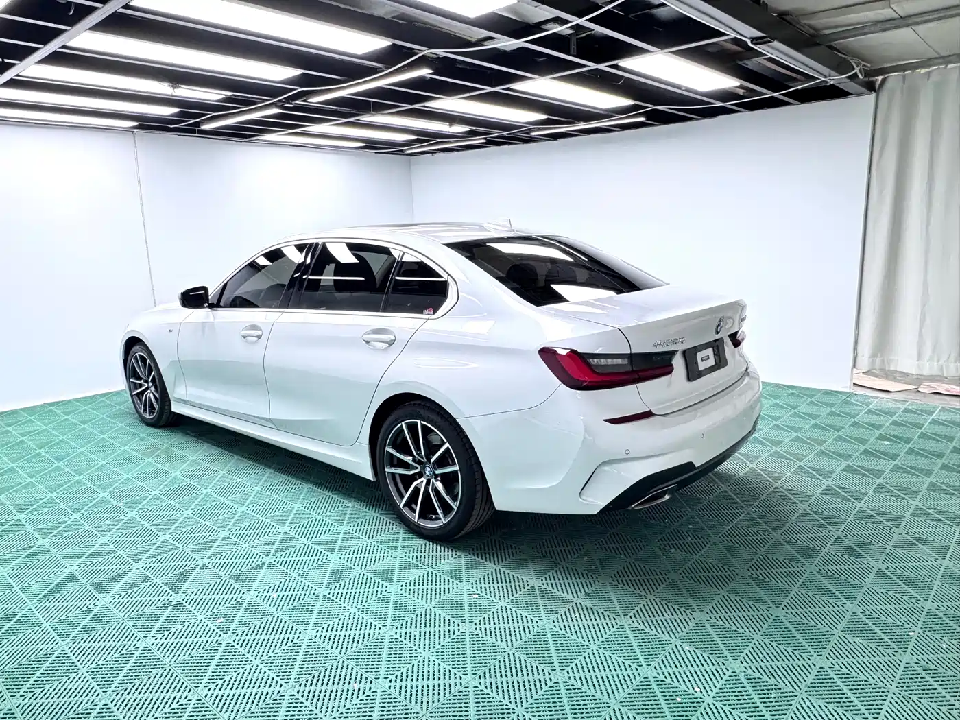 BMW 3 Series 2022 320Li M Sport Package фото 4