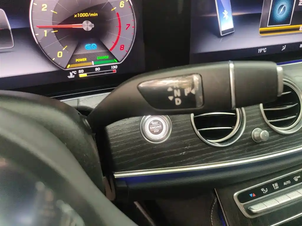Mercedes-Benz E-Class 2019 E 260 L Sport фото 10