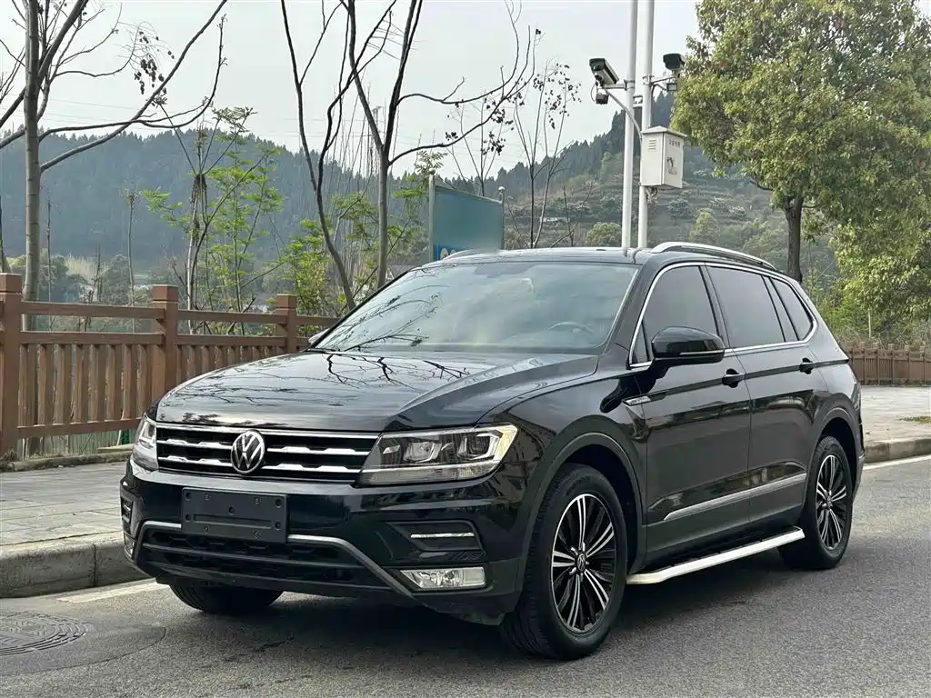 Volkswagen Tiguan L 2021 330TSI Automatic 2WD Smart