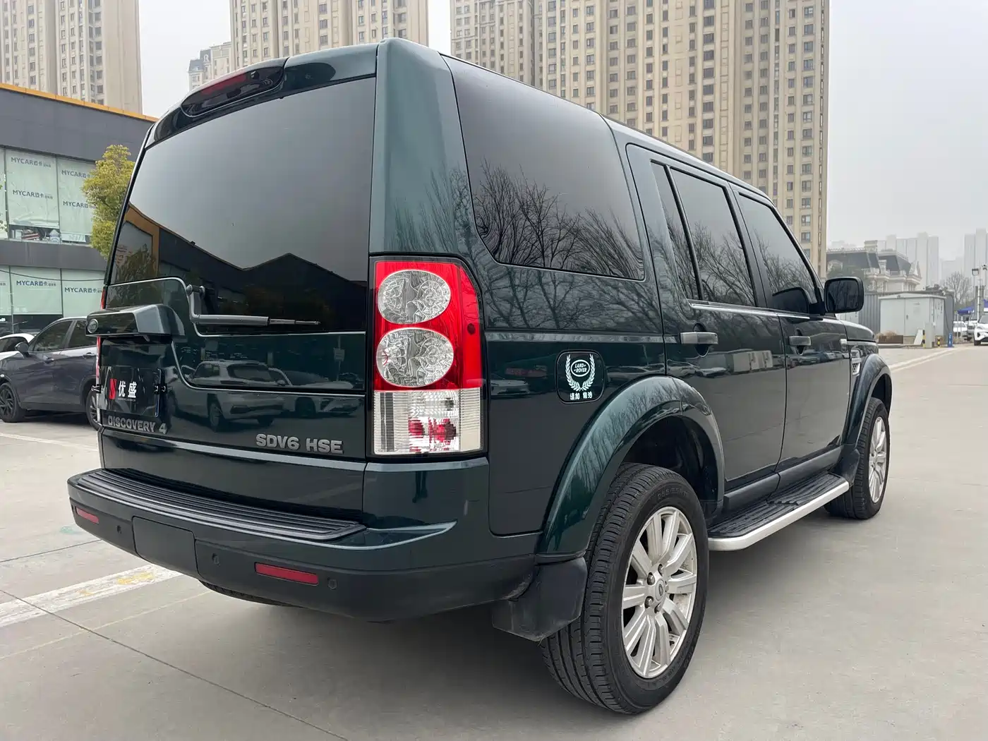 Land Rover Discovery 2013 3.0 SDV6 HSE Diesel фото 8