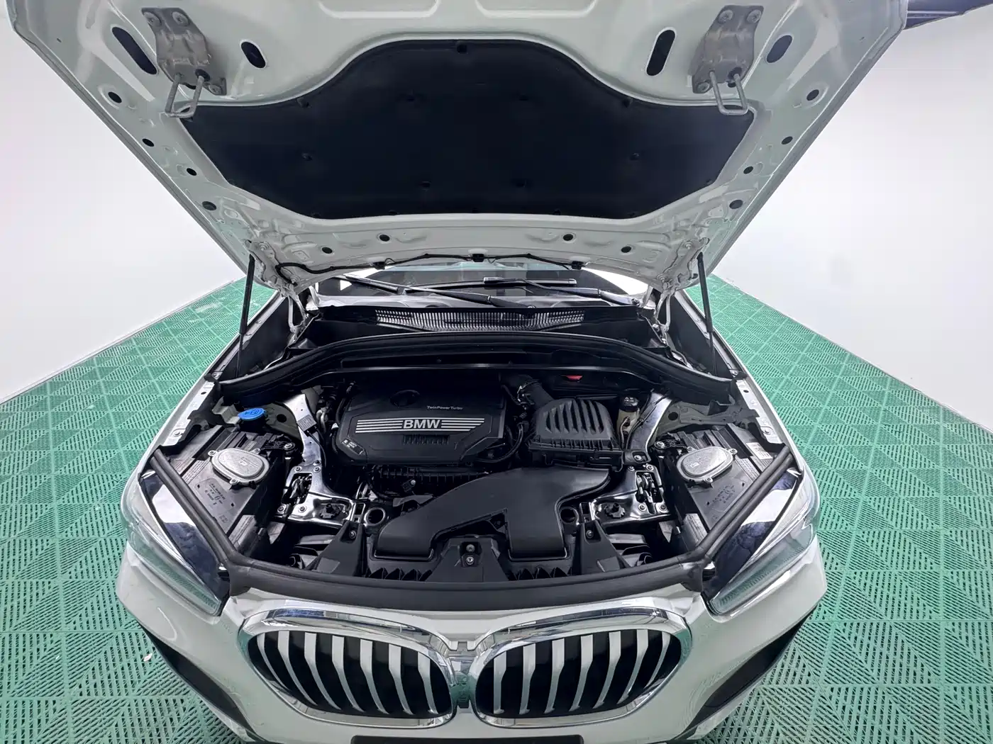 BMW X1 2022 sDrive20Li Premium фото 8