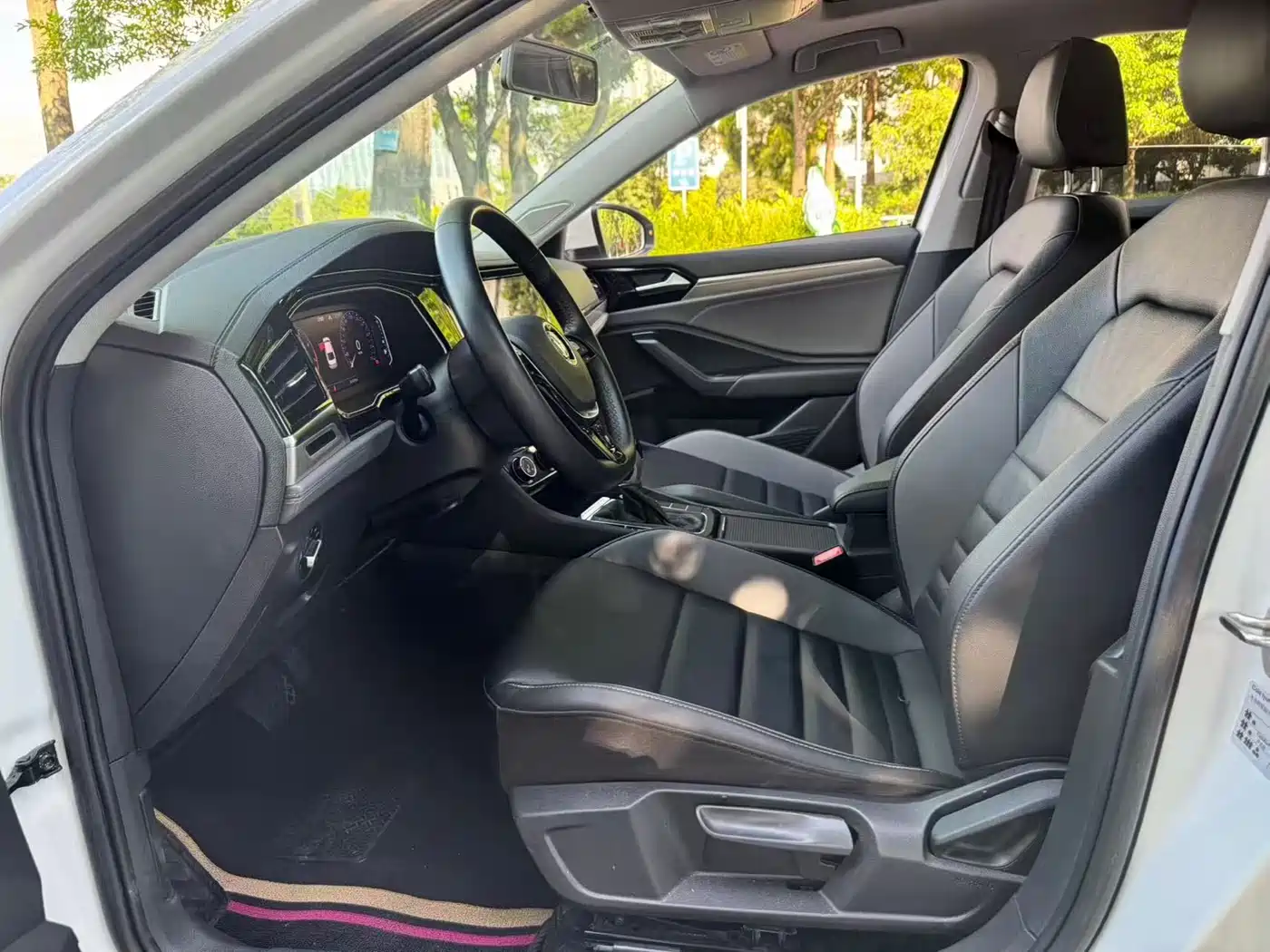 Volkswagen Sagitar 2022 280TSI DSG Surpassing Edition фото 9