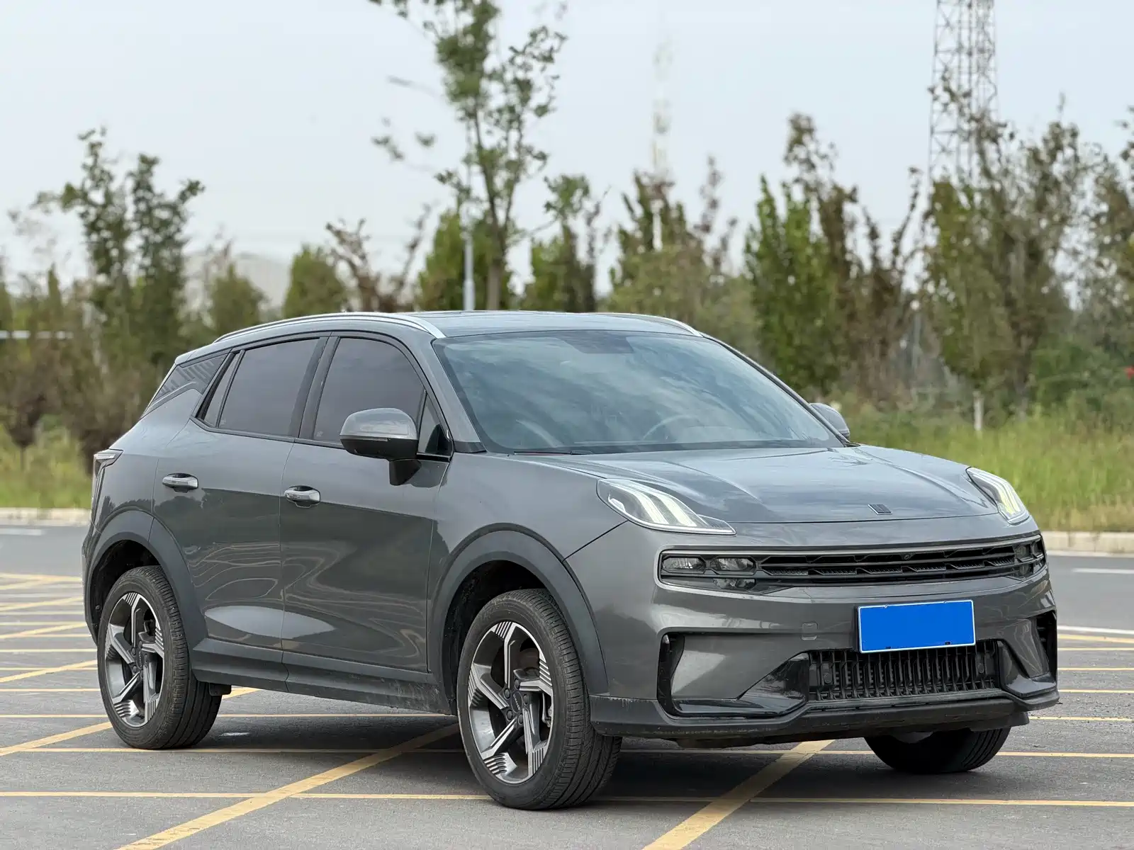 Фото 3 - Lynk & Co 06