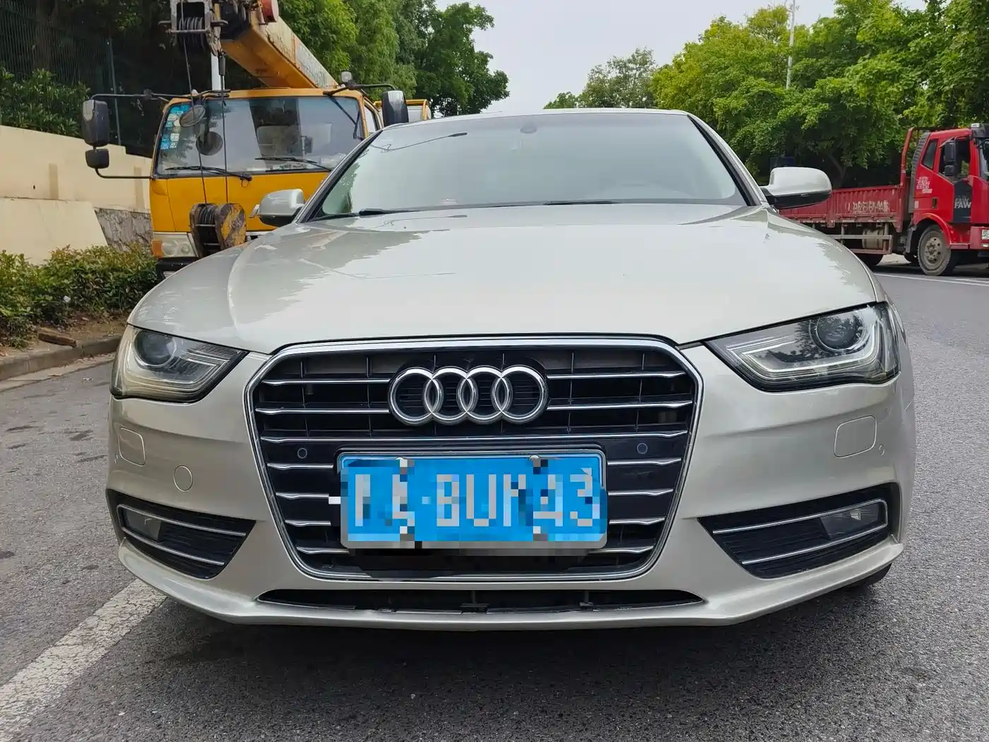 Audi A4L 2015 35 TFSI Auto Standard фото 2