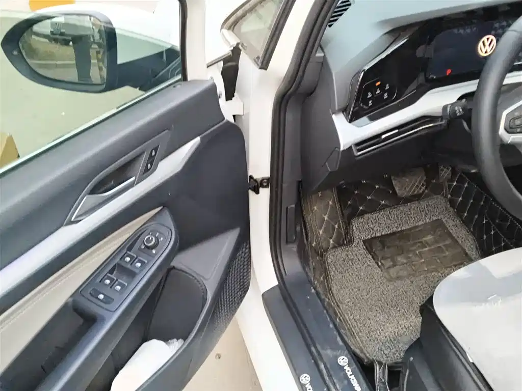 Volkswagen Golf 2023 Facelift 280TSI DSG Pro фото 14
