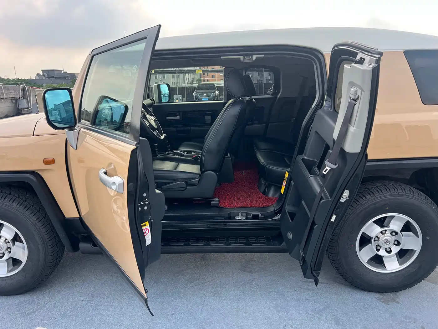 Toyota FJ Cruiser 2007 4.0L фото 13
