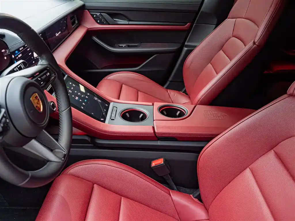 Porsche Taycan 2022 Facelift Taycan фото 21