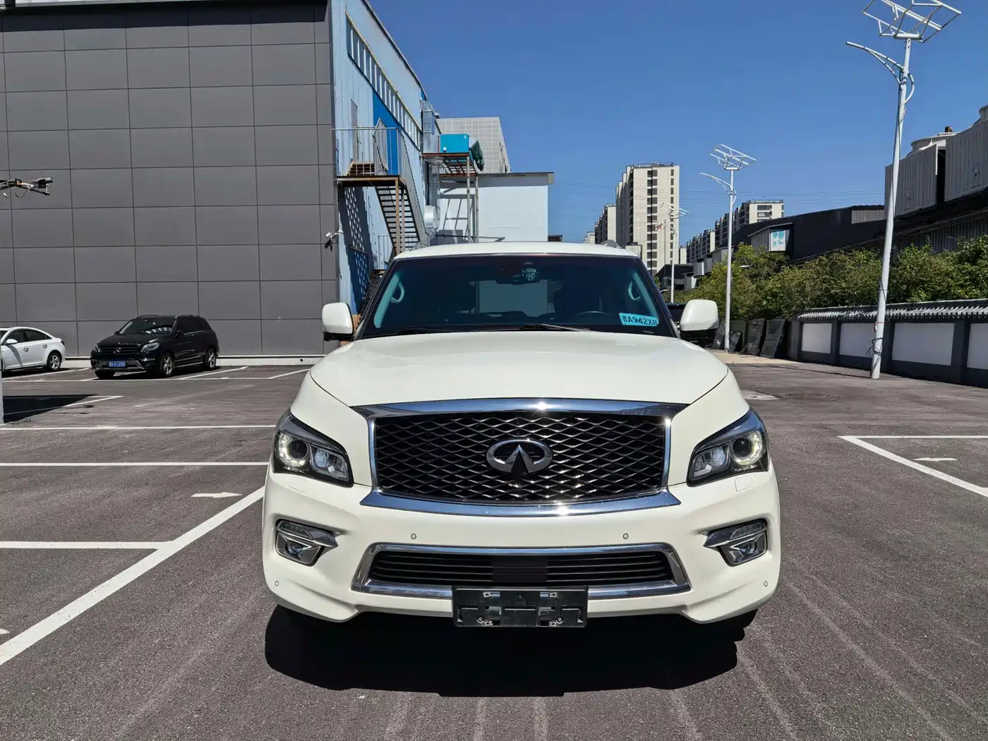Infiniti QX80 2018 2016 5.6L 4WD