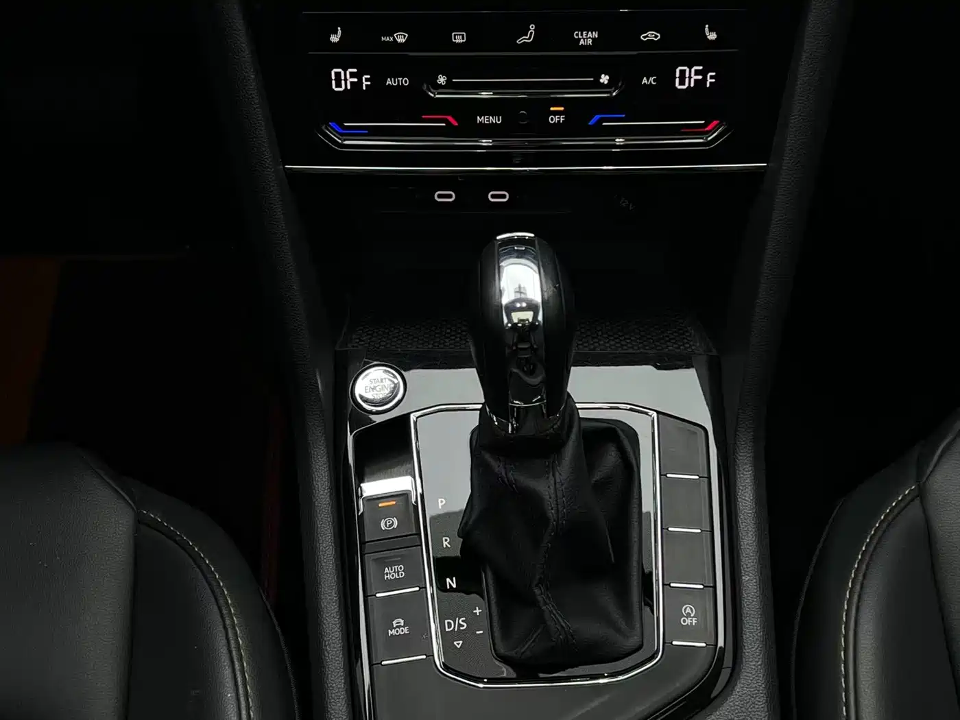 Volkswagen Tharu 2022 280TSI FWD Luxury Edition фото 14