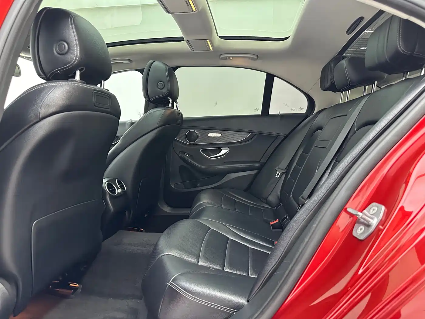 Mercedes-Benz C-Class 2016 C 200 L Sport фото 6