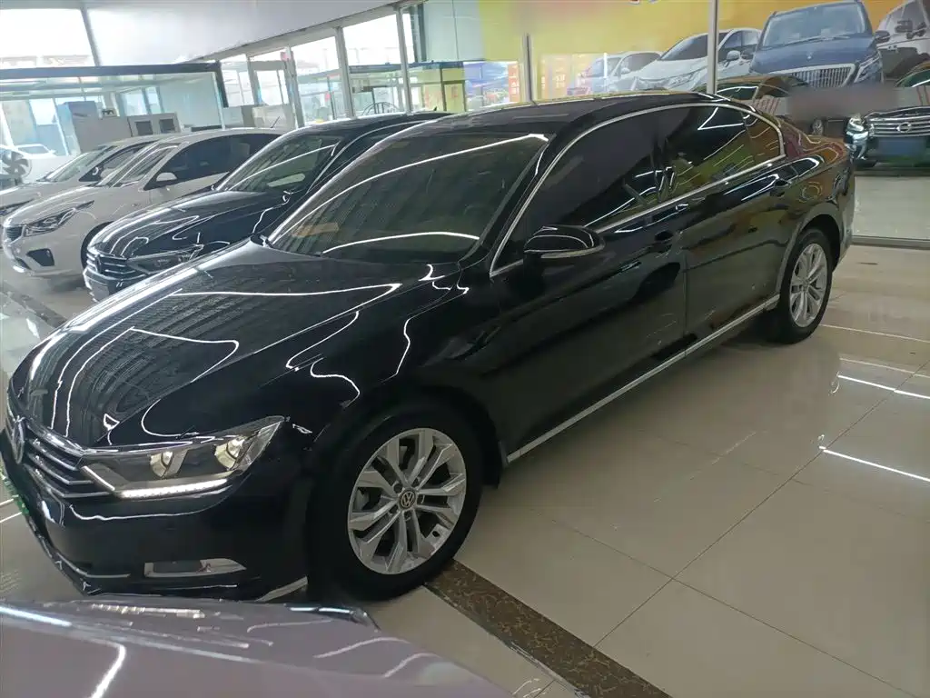 Volkswagen Magotan 2018 Facelift 330TSI DSG Luxury